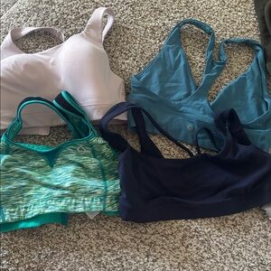 Sports bra lot